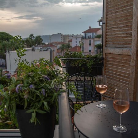 Unique Boutique Hotel Antibes Juan-Les-Pins Exterior foto