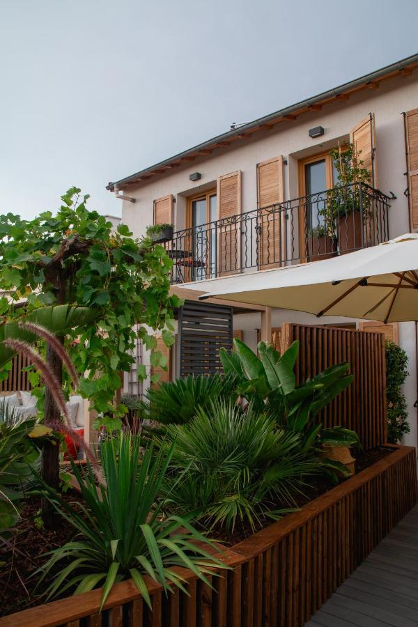Unique Boutique Hotel Antibes Juan-Les-Pins Exterior foto